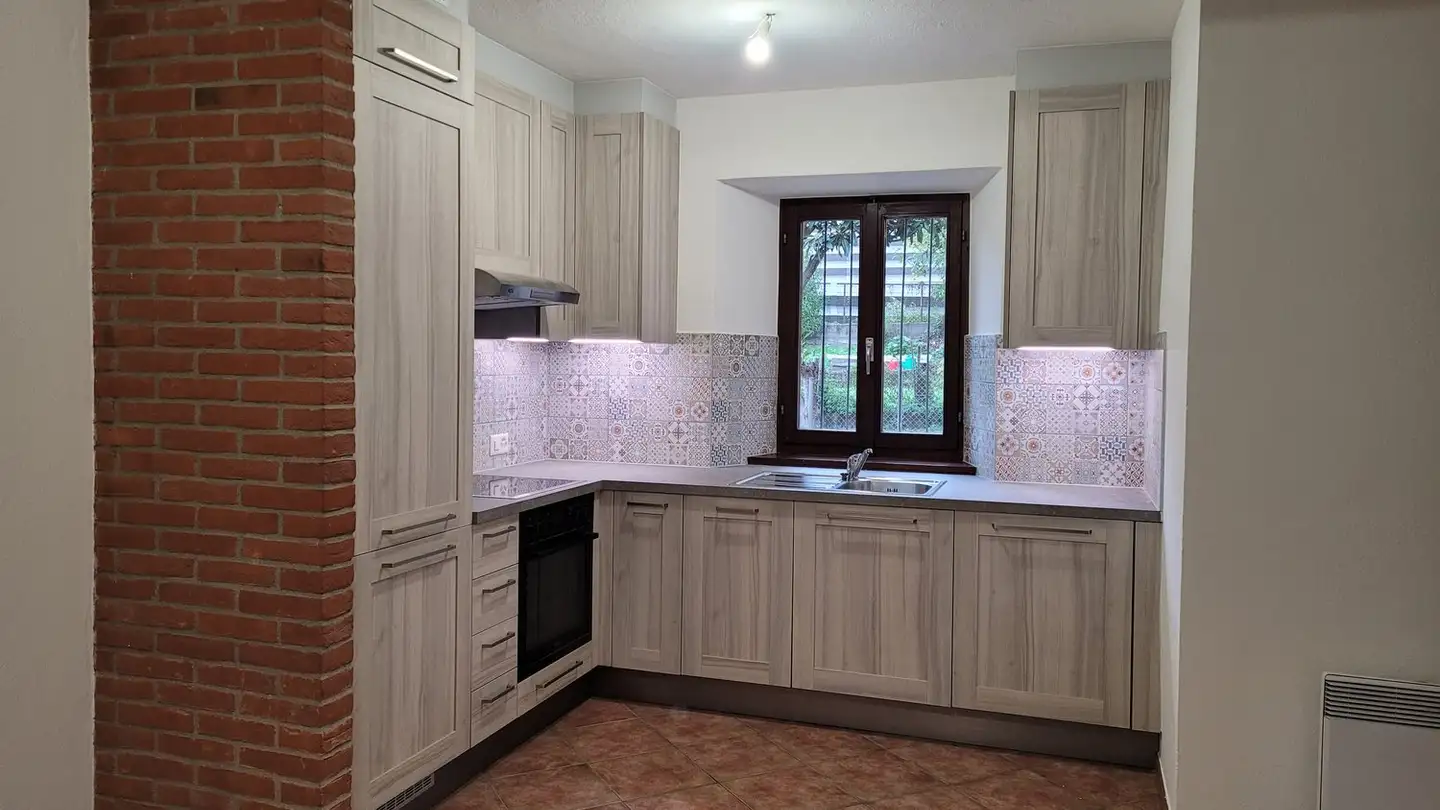 Appartamento in affitto - Gradinata Ova Drizza, 6816 Bissone - Photo 2