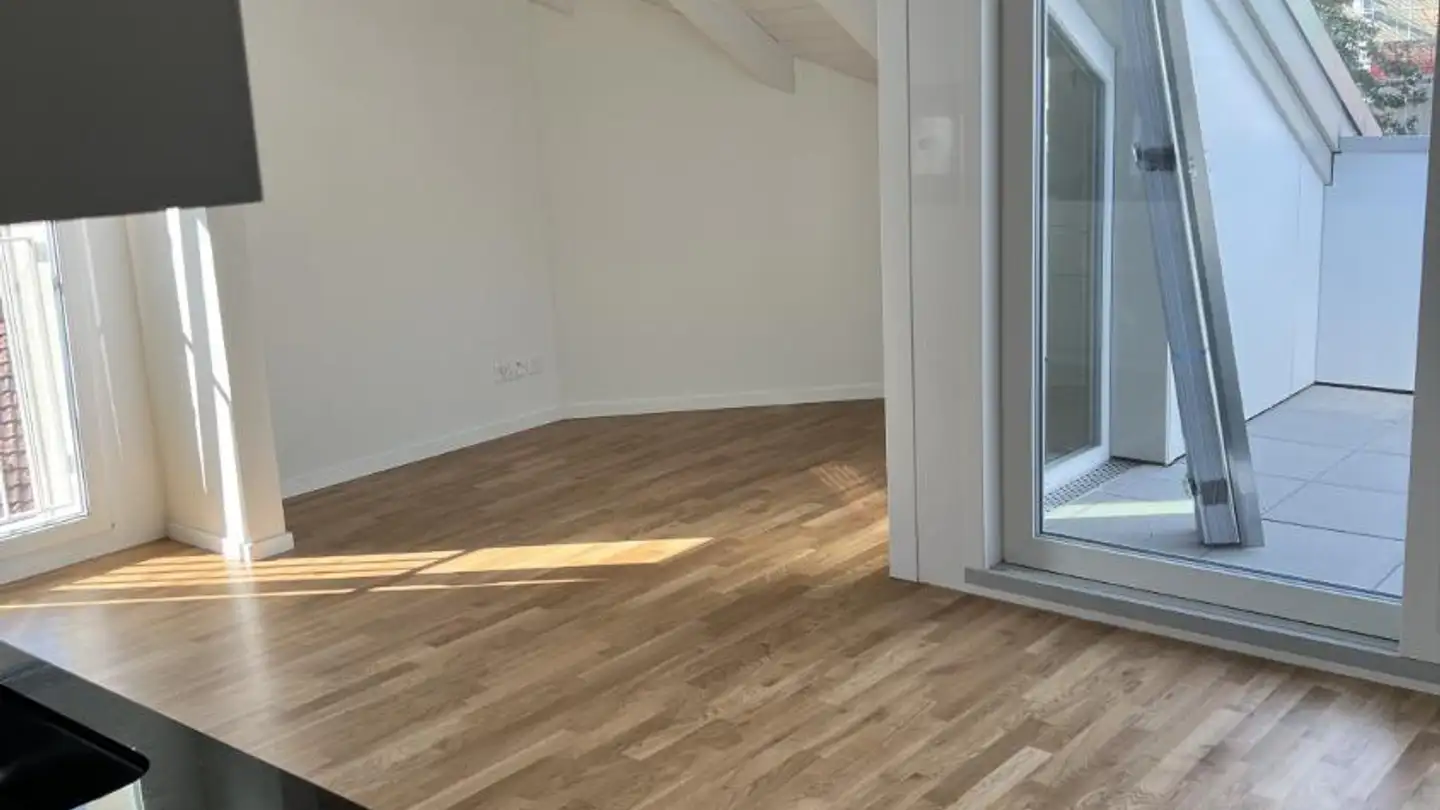 Attic flat for rent - Grüttbachstrasse 4, 4542 Luterbach - Photo 3