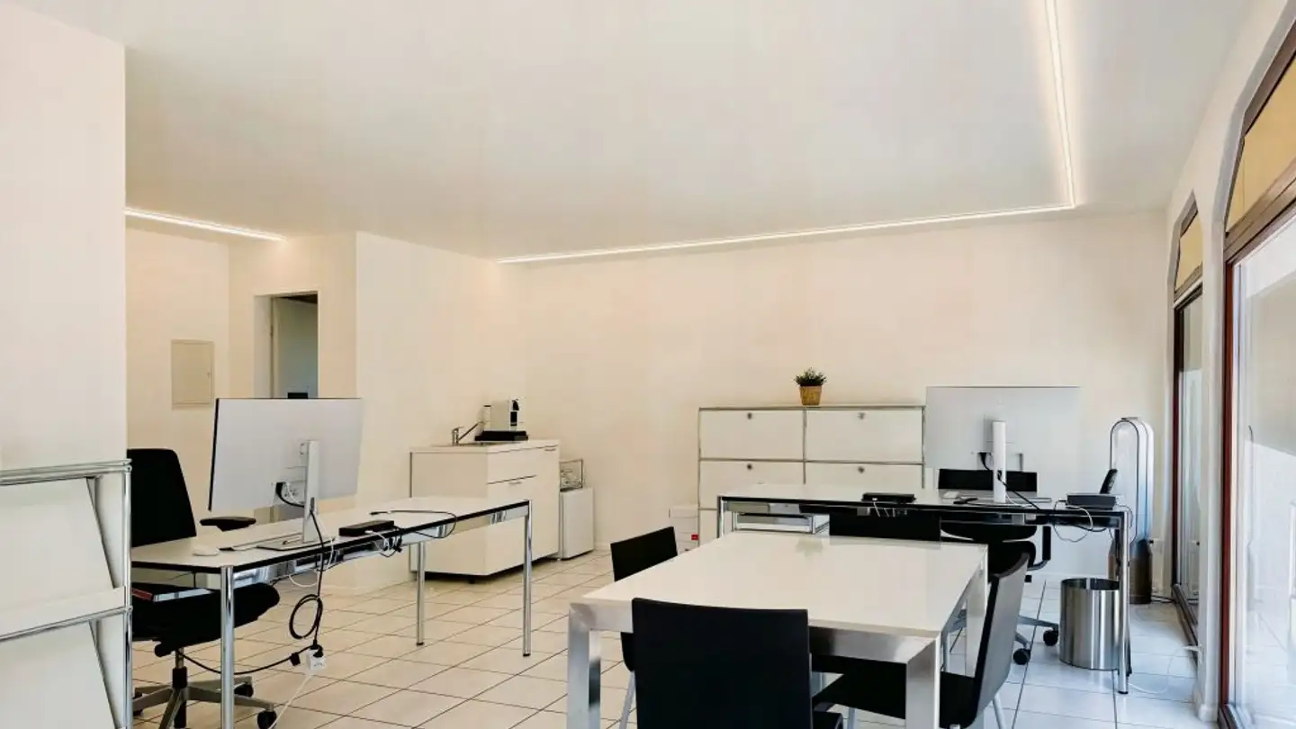 Negozio in affitto - Hauptstrasse 14, 4142 Münchenstein - Photo 2