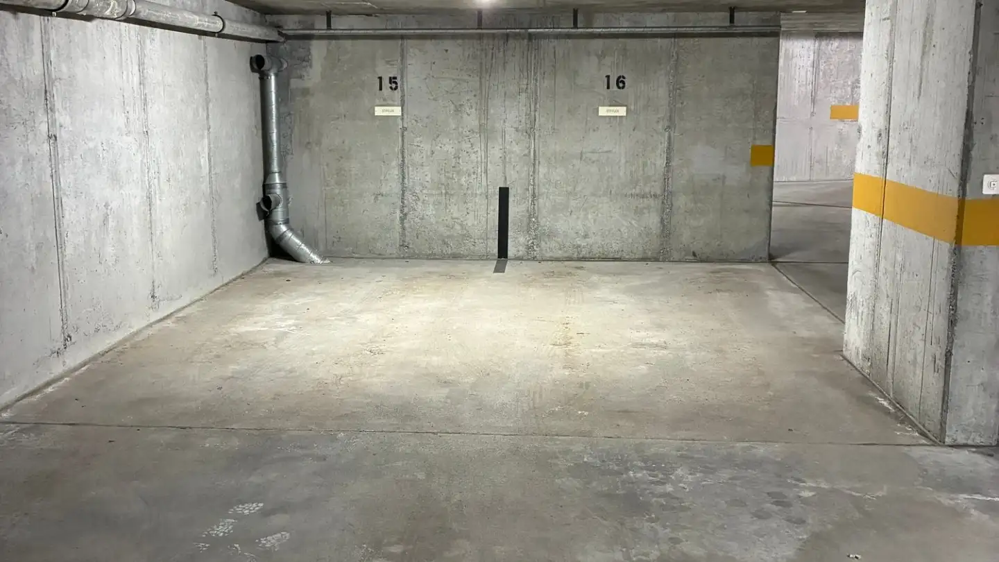 Parcheggio sotterraneo in affitto - Alte Landstrasse, 7252 Klosters Dorf - Foto 2
