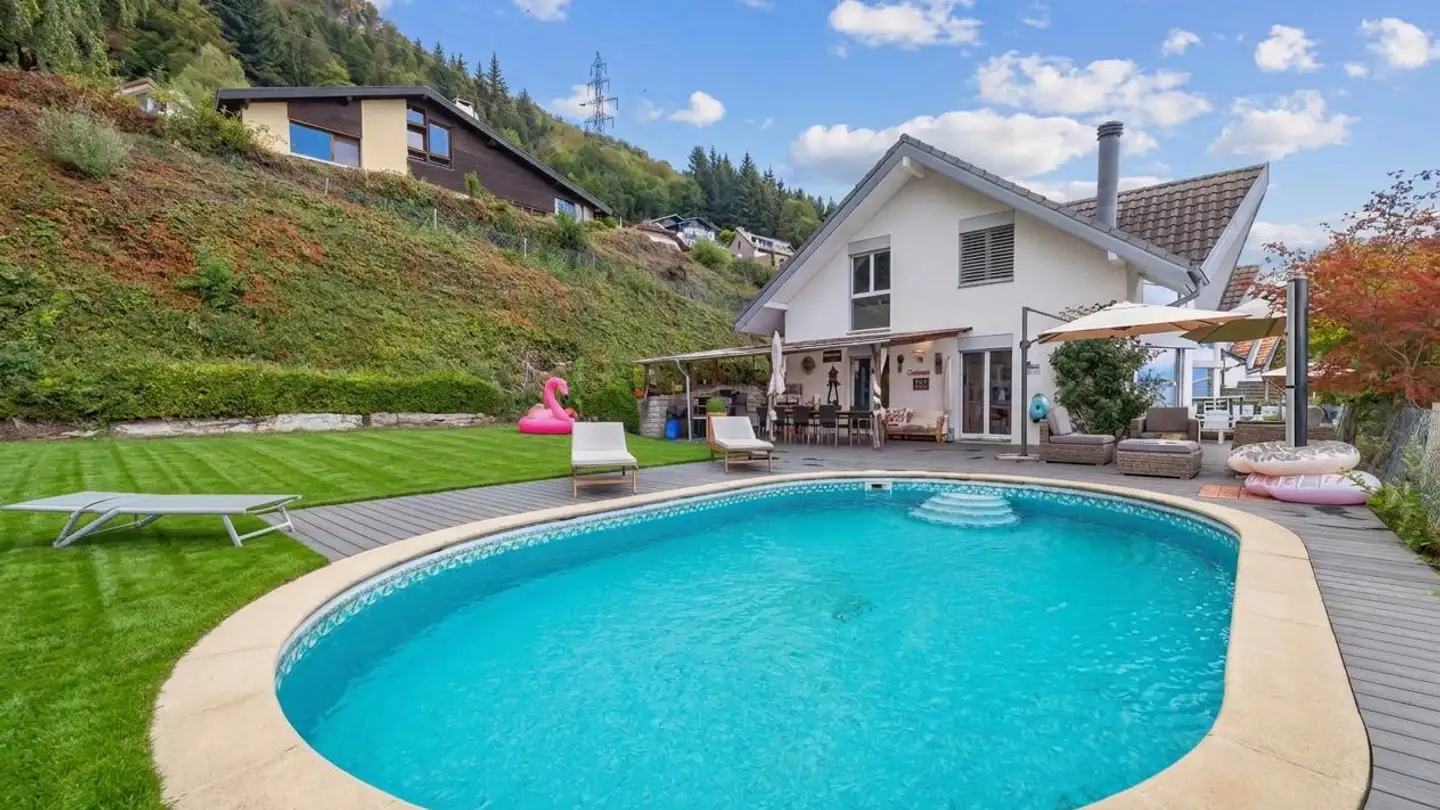 Row house for sale - 1807 Blonay