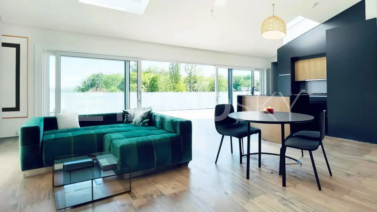 Row house for sale - 1586 Vallamand