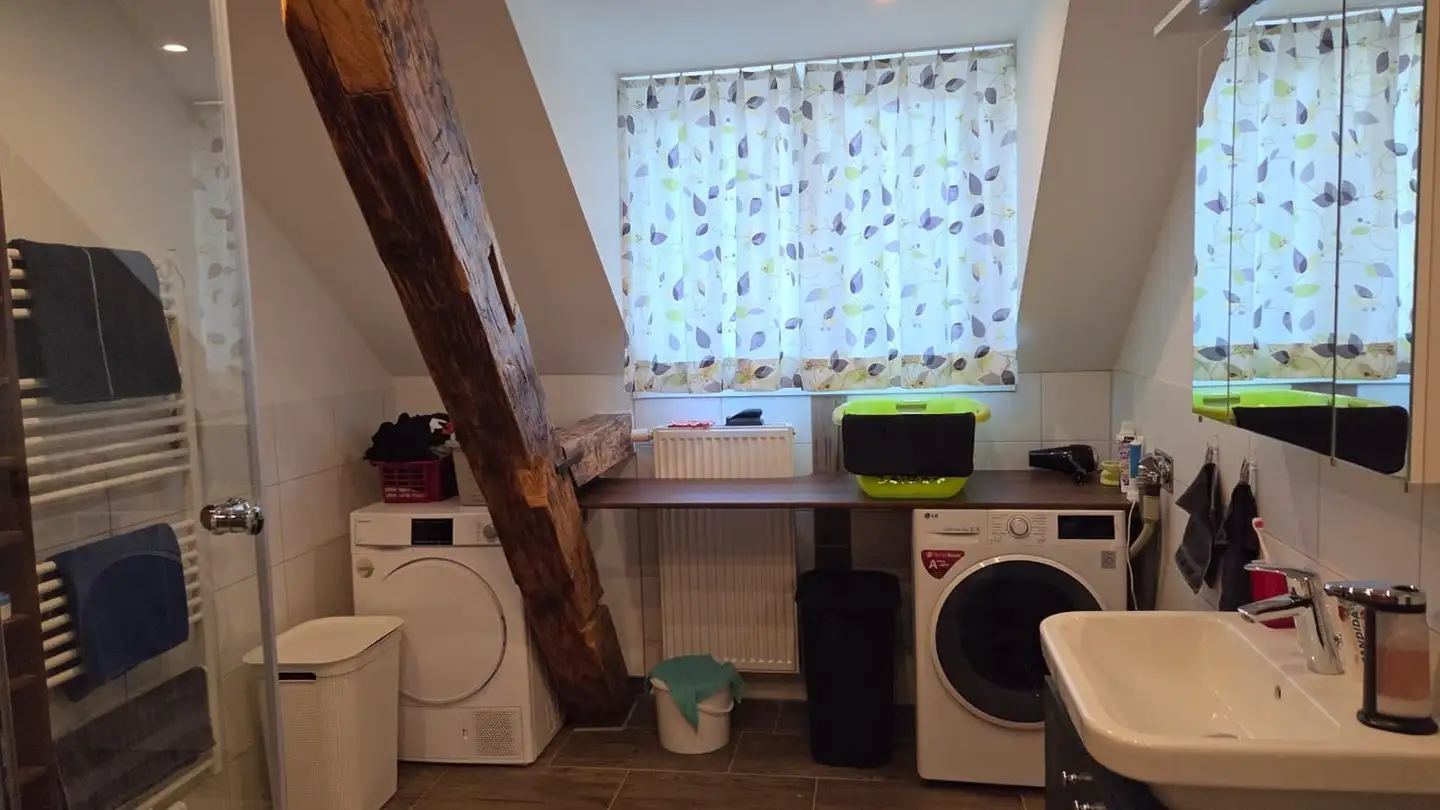 Dachgeschosswohnung mieten - Dorfstrasse 19, 3472 Wynigen - Foto 4