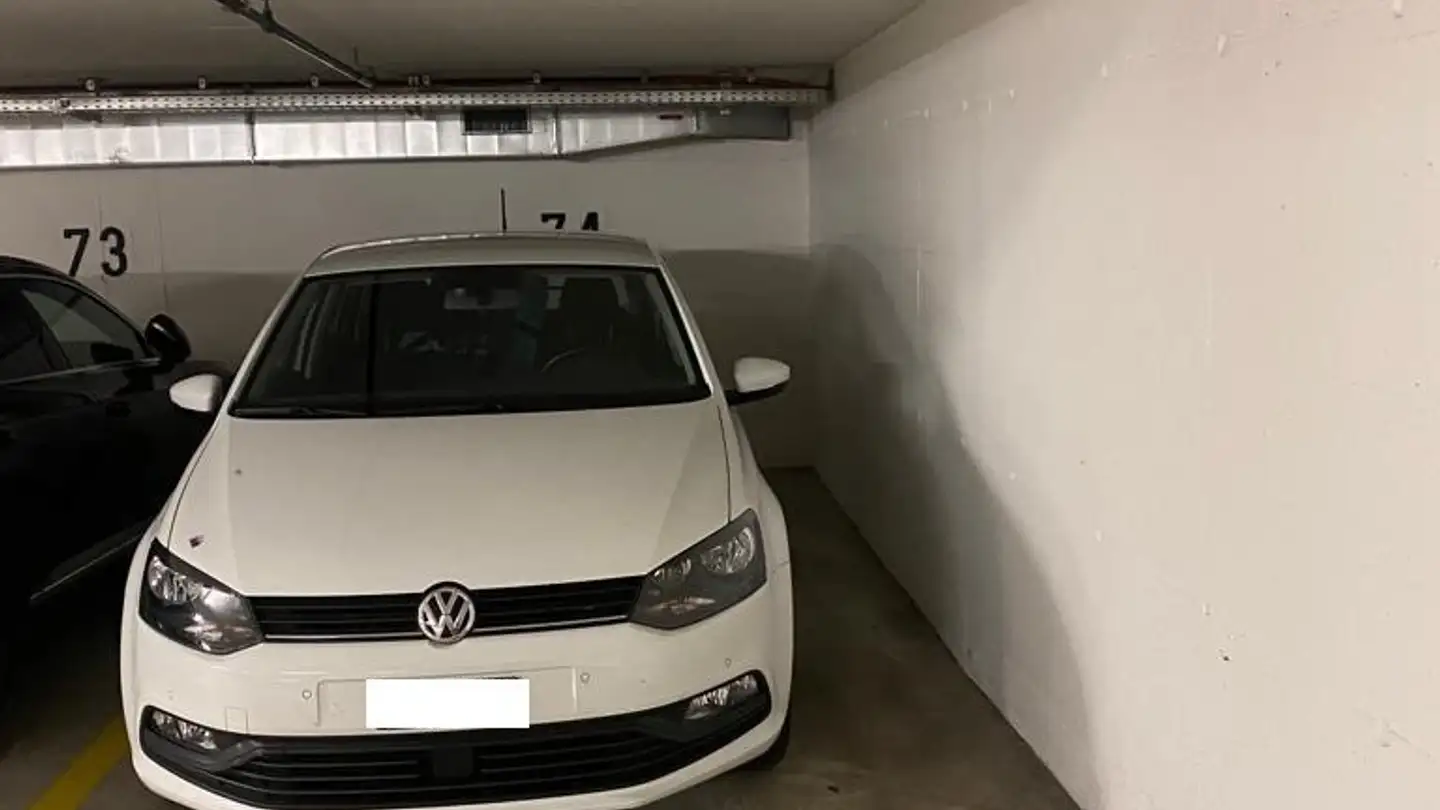 Garage singolo in affitto - 8047 Zürich