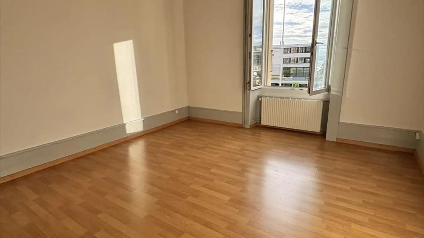 Appartement à louer - Rue Des Fahys 25, 2000 Neuchâtel - Photo 4