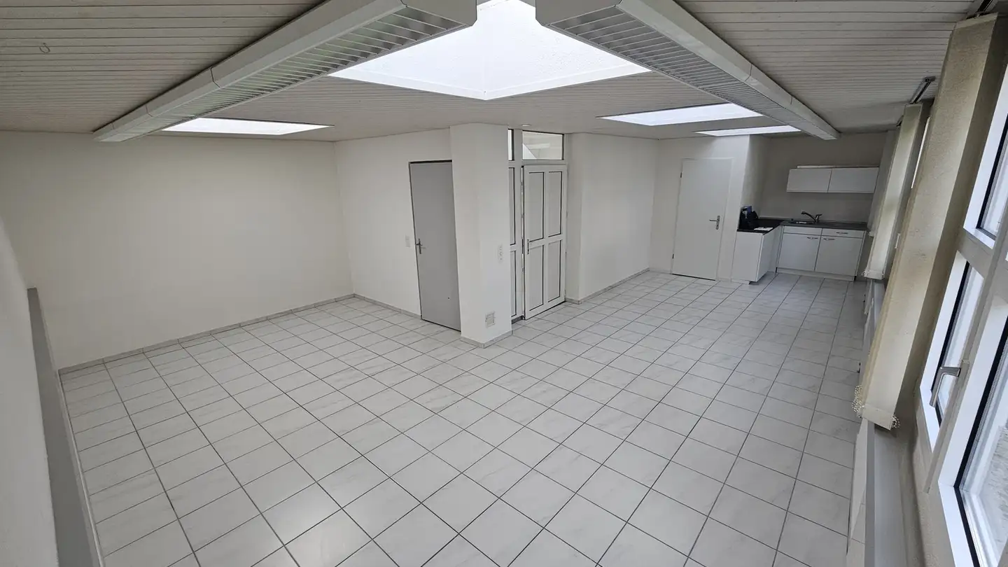 Commercial for rent - Industriestrasse 5, 5644 Auw