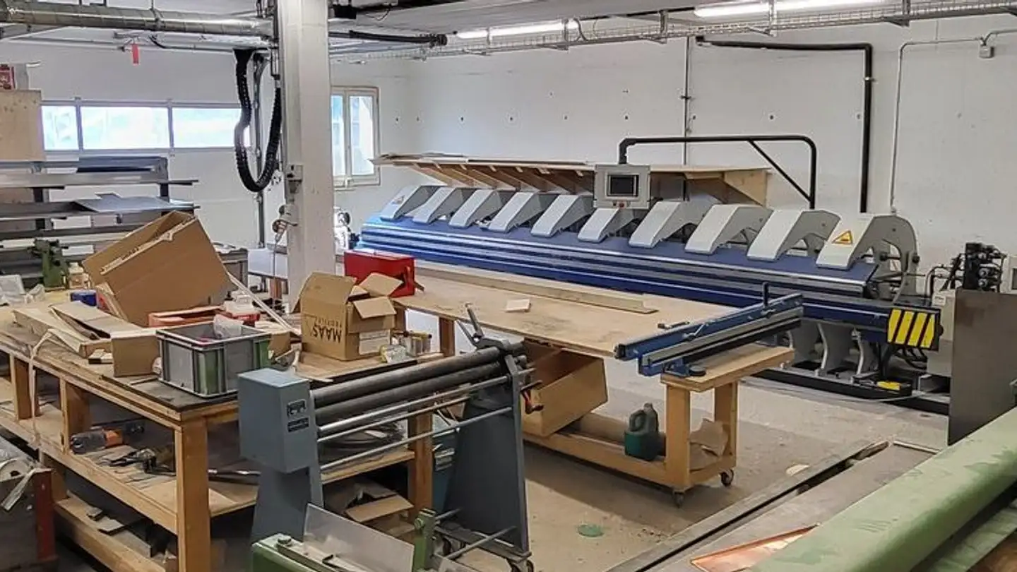 Commercial à louer - Hinterdorf 15, 3215 Büchslen