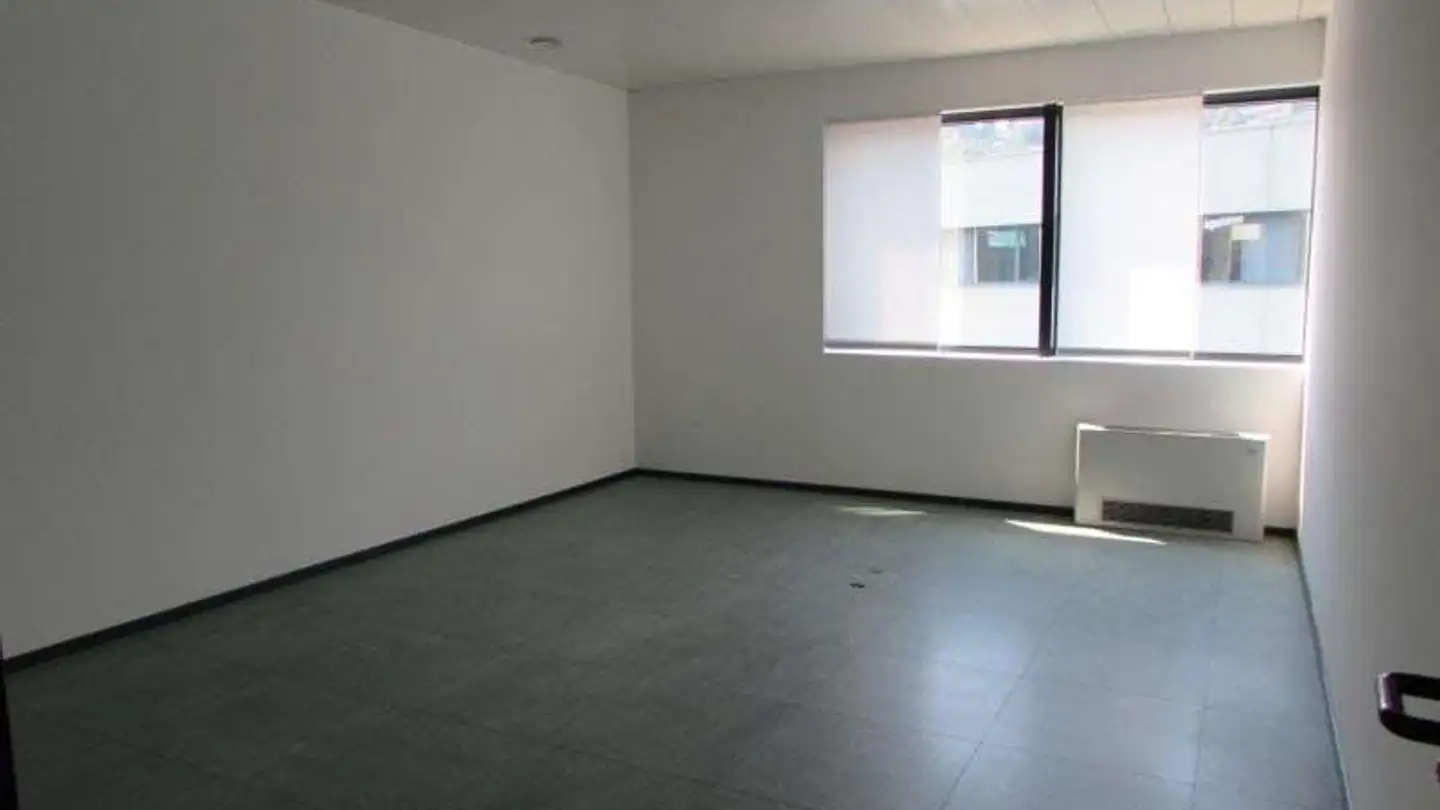 Spazio ufficio in affitto - Via Senago 42, 6912 Pazzallo - Photo 4