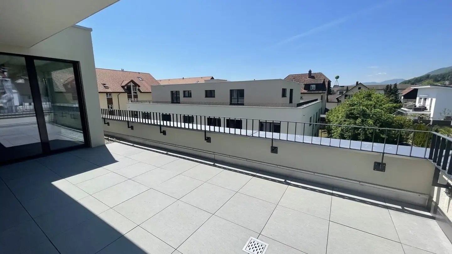 Attique à louer - Lerchenweg 15, 2543 Lengnau BE - Photo 2