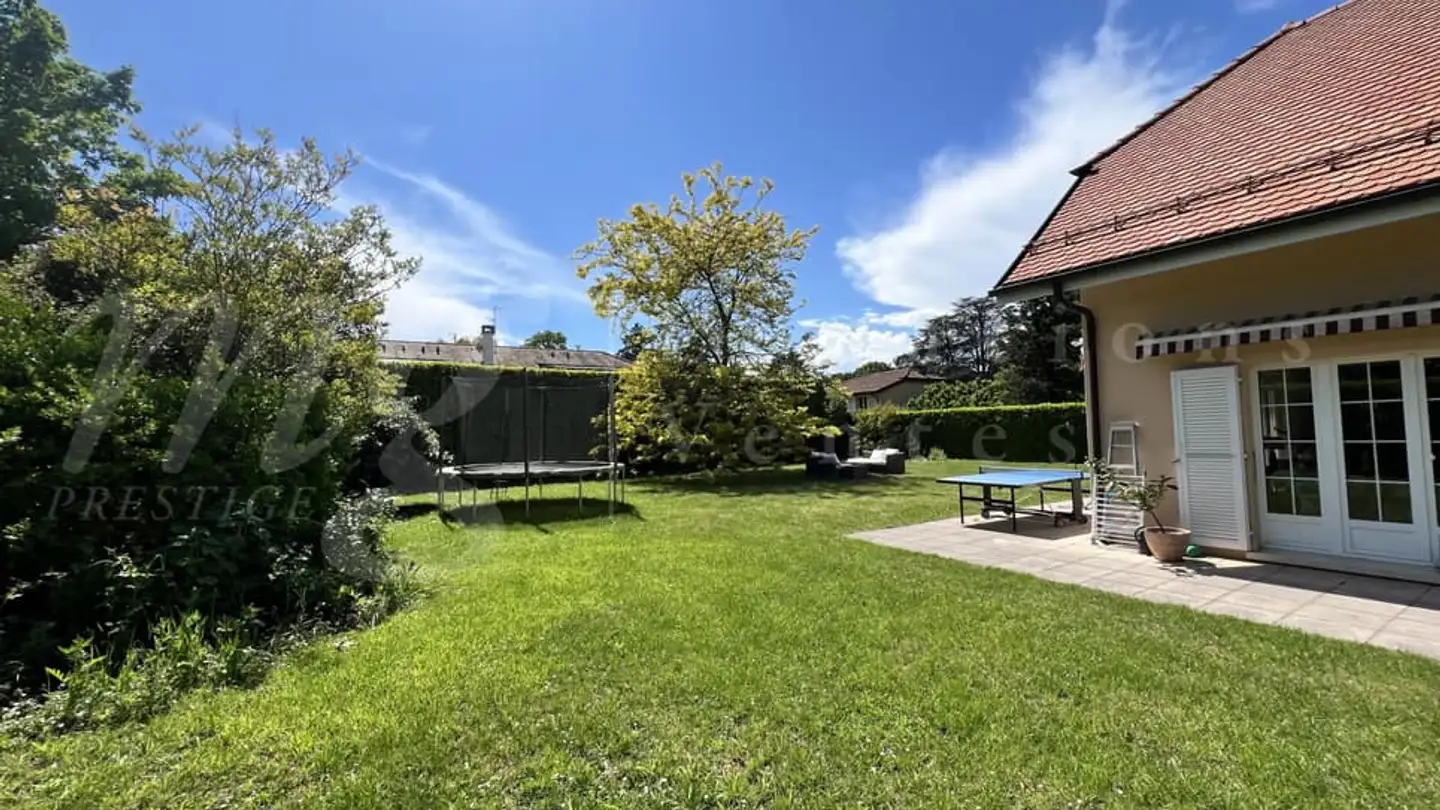 Maison individuelle à louer - 1234 Vessy