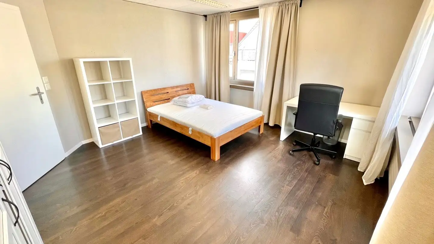 Single room for rent - Esslingerstrasse 5, 8618 Oetwil am See - Photo 2