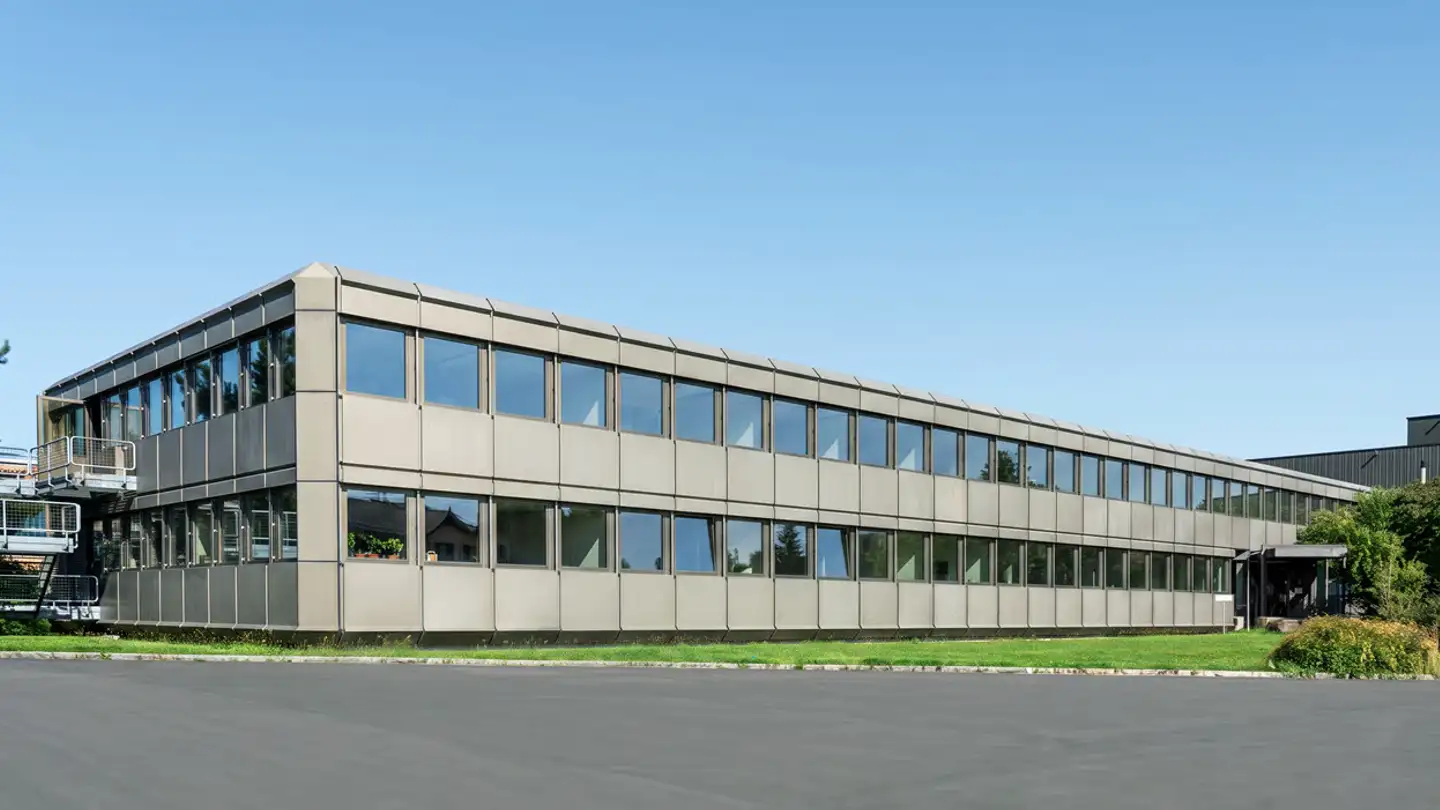 Office space for rent - Bahnhofstrasse 3, 8305 Dietlikon