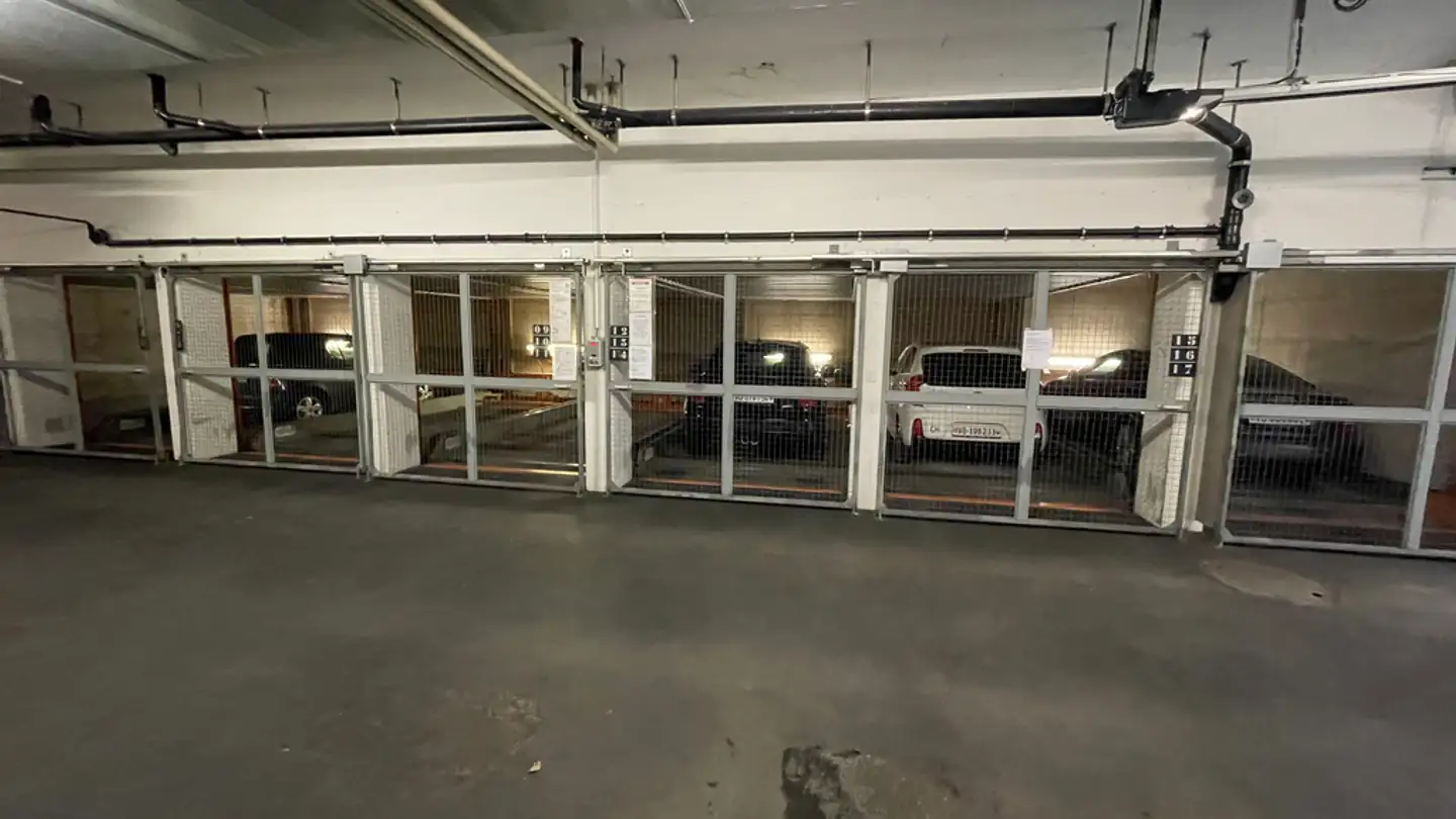 Parkplatz im Freien mieten - Avenue Des Alpes 29, 1820 Montreux - Foto 2