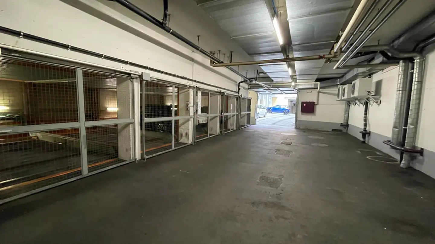 Outdoor parking space for rent - Avenue Des Alpes 29, 1820 Montreux