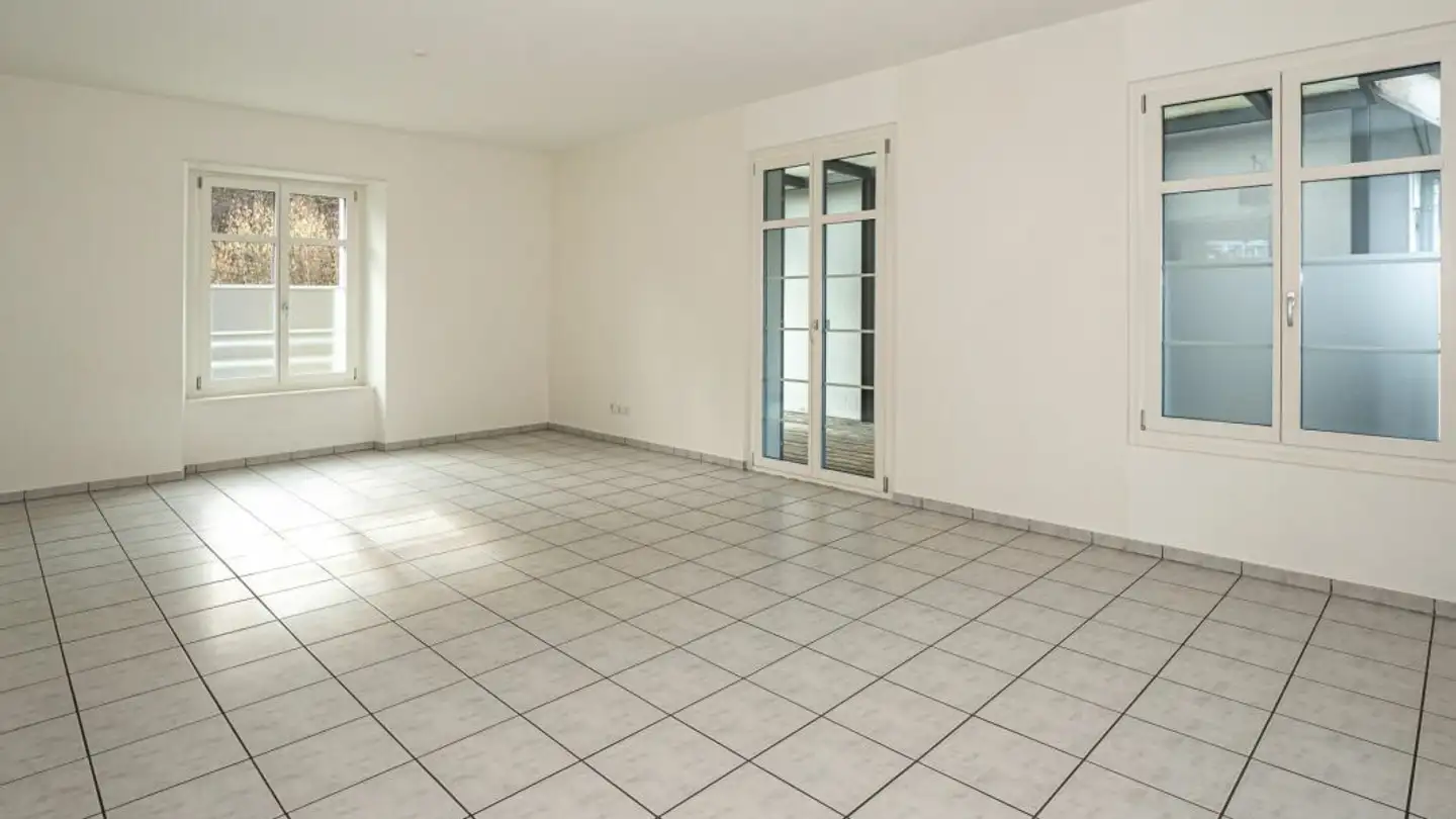 Dachgeschosswohnung mieten - Hauptstrasse 72b, 4107 Ettingen - Foto 2
