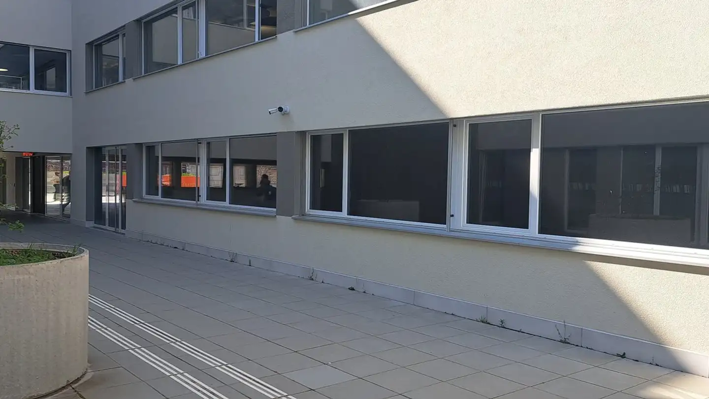 Industrial property for rent - Rue De Tivoli 24, 2000 Neuchâtel