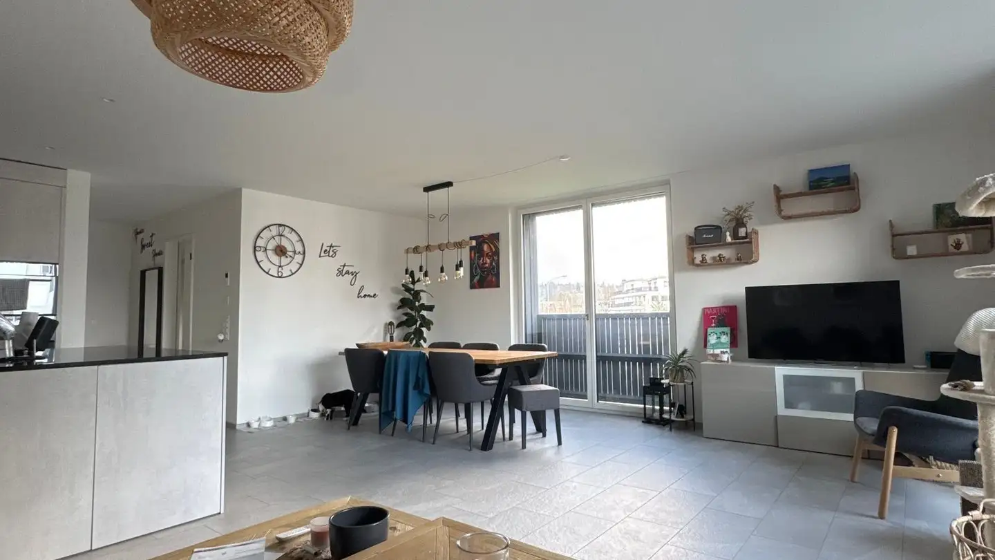 Appartement à louer - Büelstrasse 1, 8106 Adlikon b. Regensdorf