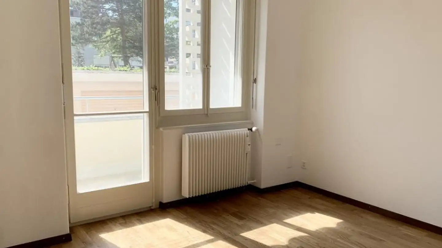 Apartment for rent - Avenue de la Gare 18, 2800 Delémont - Photo 2