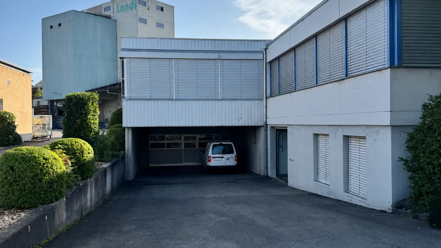 Underground parking space for rent - Bahnhofstrasse 9, 3312 Fraubrunnen