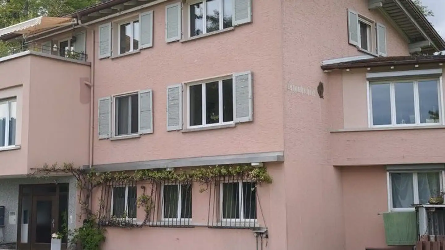 Residential building for sale - 6048 Horw