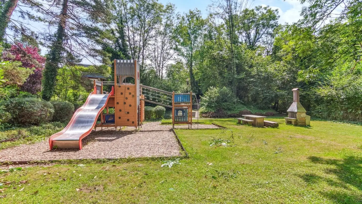 Appartement à louer - General Guisan-Strasse 31, 4144 Arlesheim - Photo 2