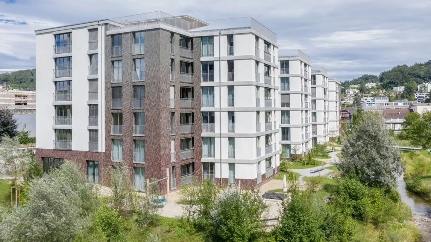 Commercial à louer - Ziegeleiweg 4, 6048 Horw