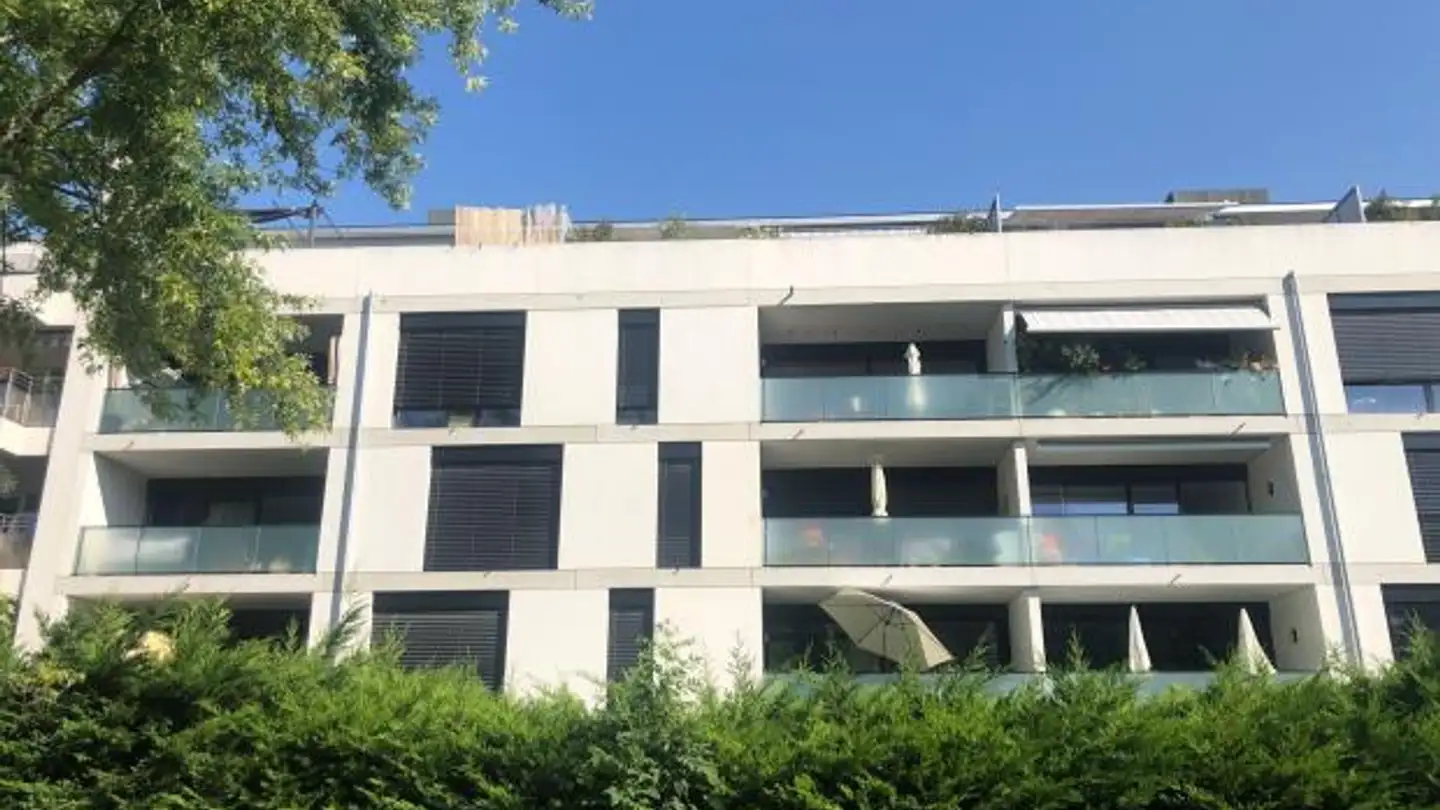 Outdoor parking space for rent - Chemin Etienne- Chennaz 7, 1226 Thônex - Photo 3