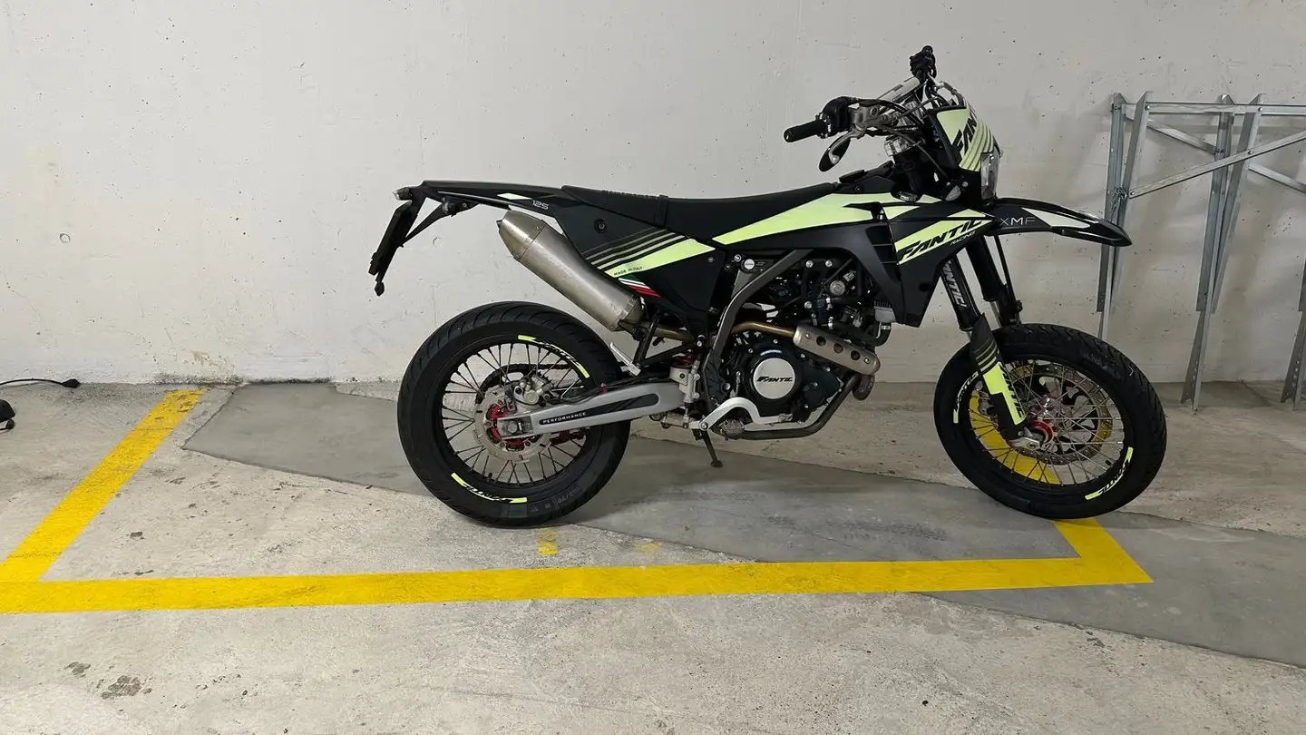 Parcheggio sotterraneo in vendita - Tumbelenstrasse 60, 8330 Pfäffikon ZH - Photo 2