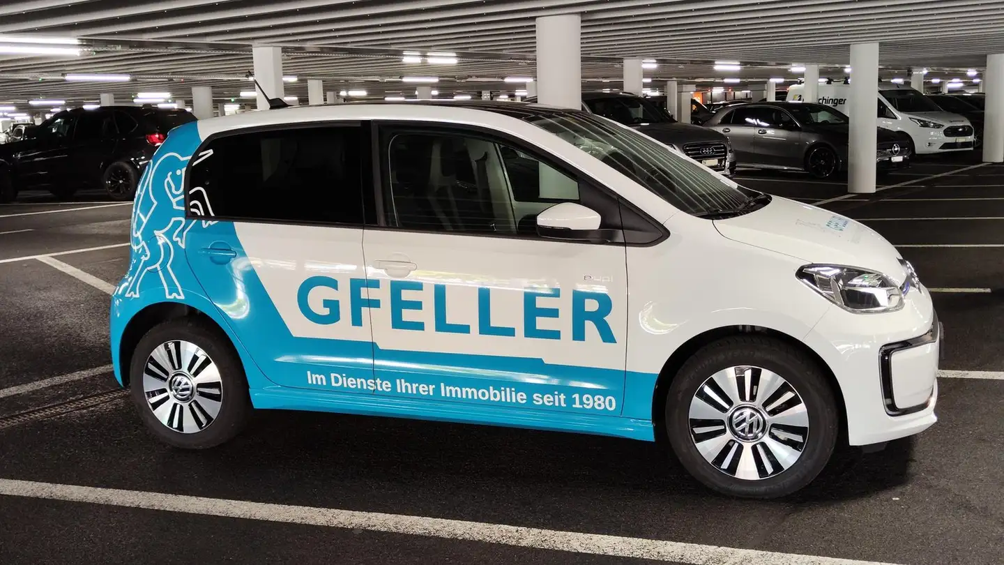 Tiefgaragenstellplatz mieten - Spitzengeerstrasse 6, 8606 Nänikon