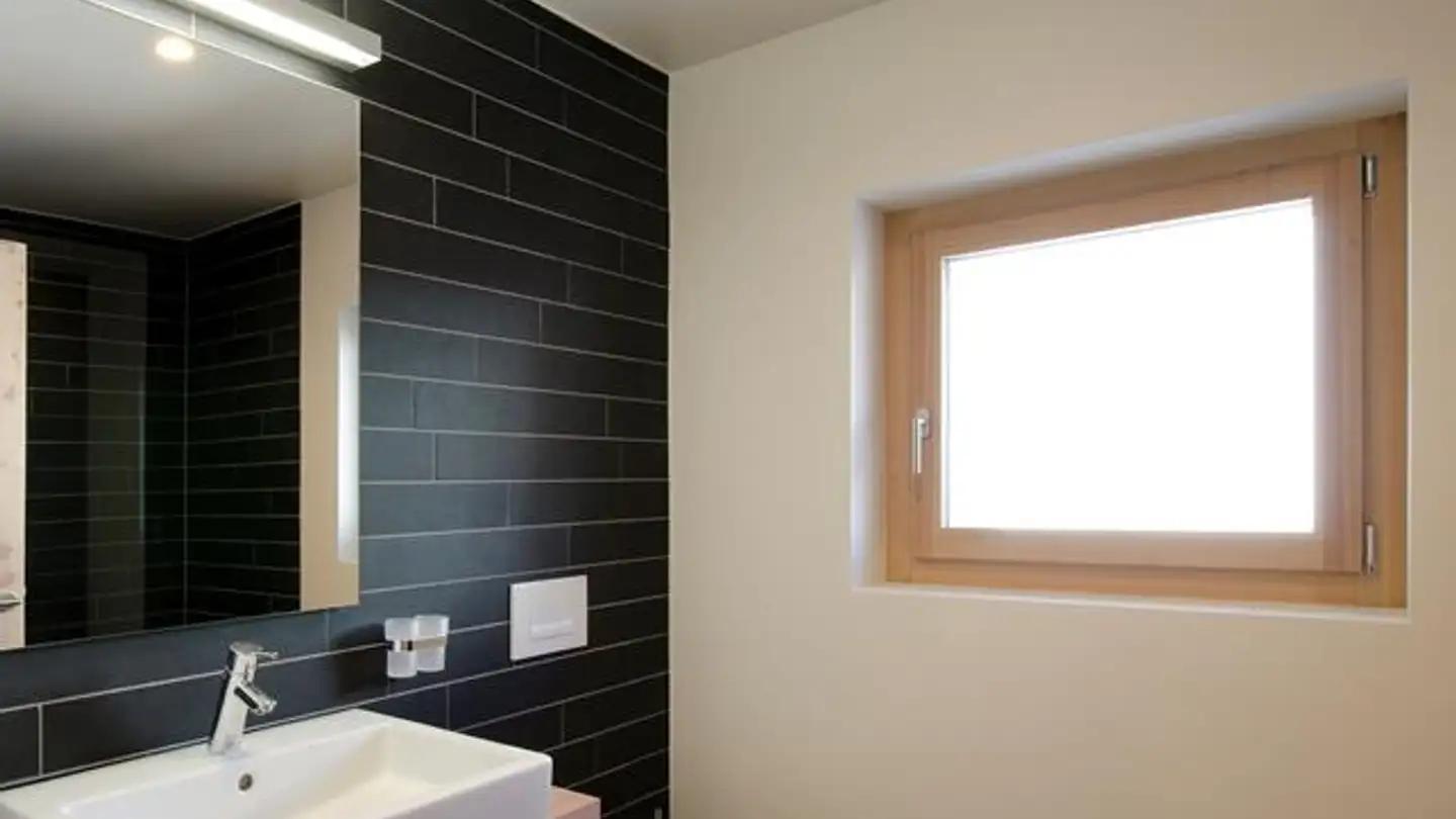 Appartement à louer - Via Da Sotchà 231, 7550 Scuol - Photo 2