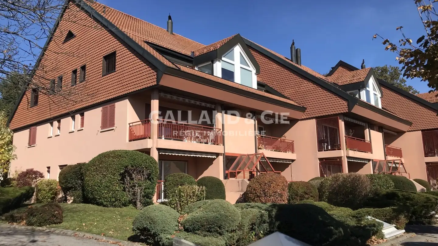Covered parking space for rent - Sentier De Courtaraye, 1073 Savigny