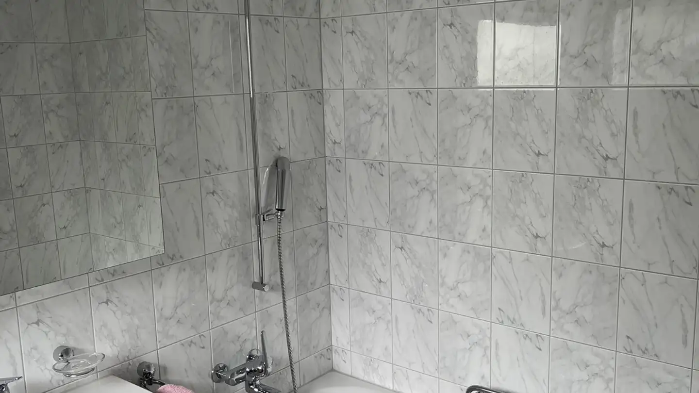 Chambre à louer - Axensteinstrasse 8, 9000 St. Gallen