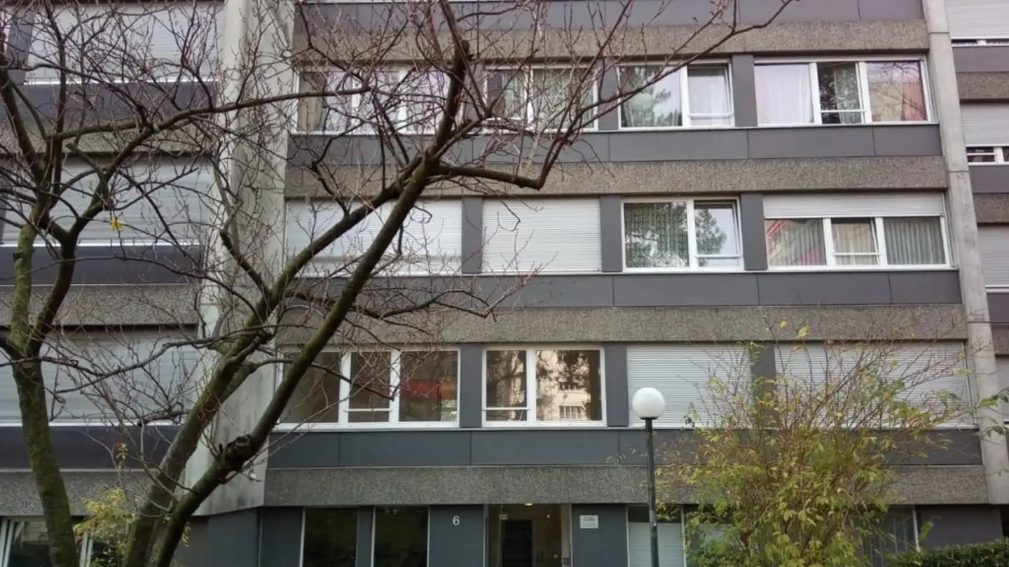 Tiefgaragenstellplatz mieten - Waldheimstrasse 6, 3012 Bern