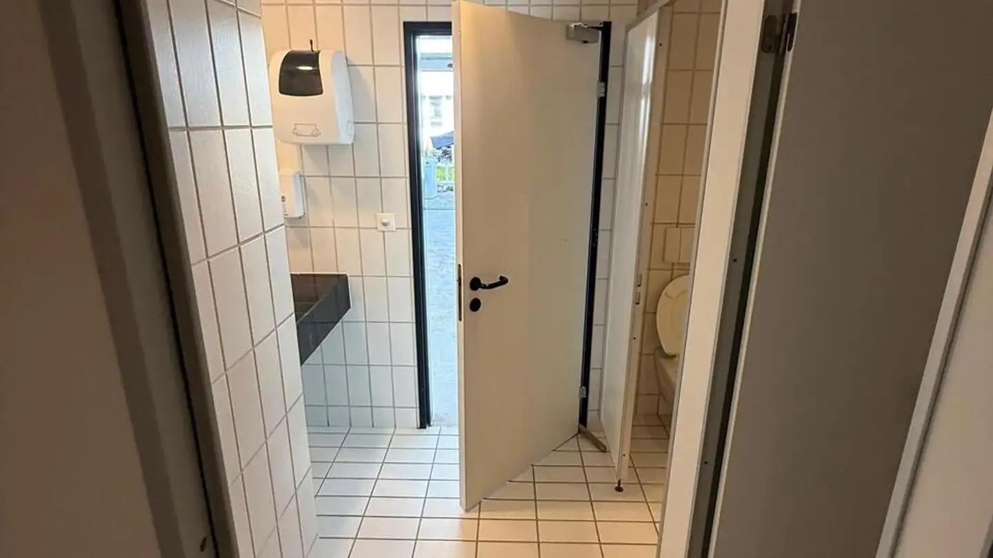 Commerciale in affitto - Industriestrasse, 8604 Volketswil - Foto 4