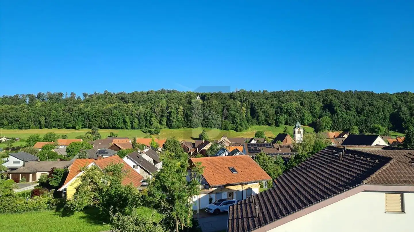 Dachgeschosswohnung mieten - 4146 Hochwald