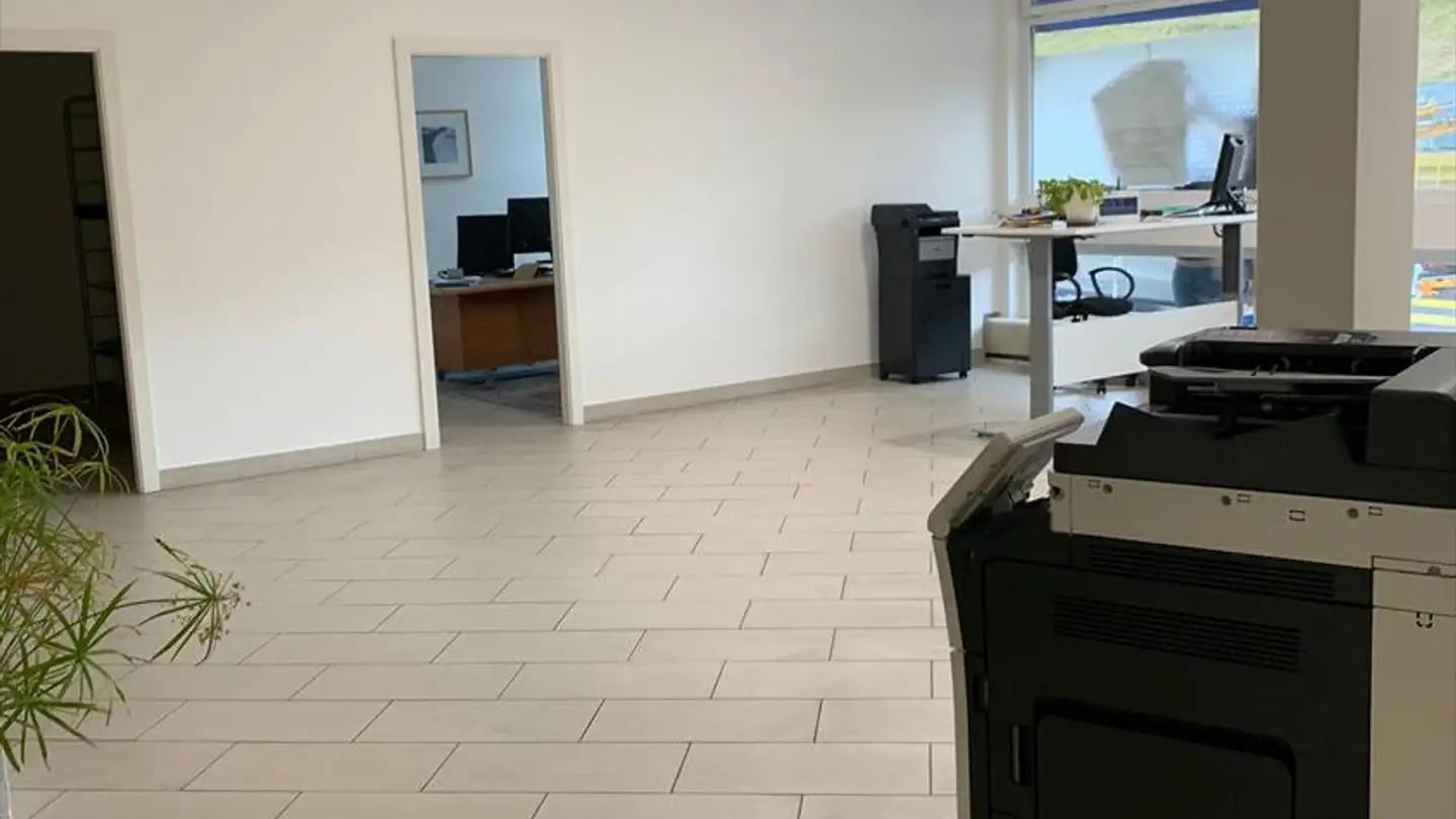 Commercial for rent - Avenue De Morges 90, 1004 Lausanne - Photo 3