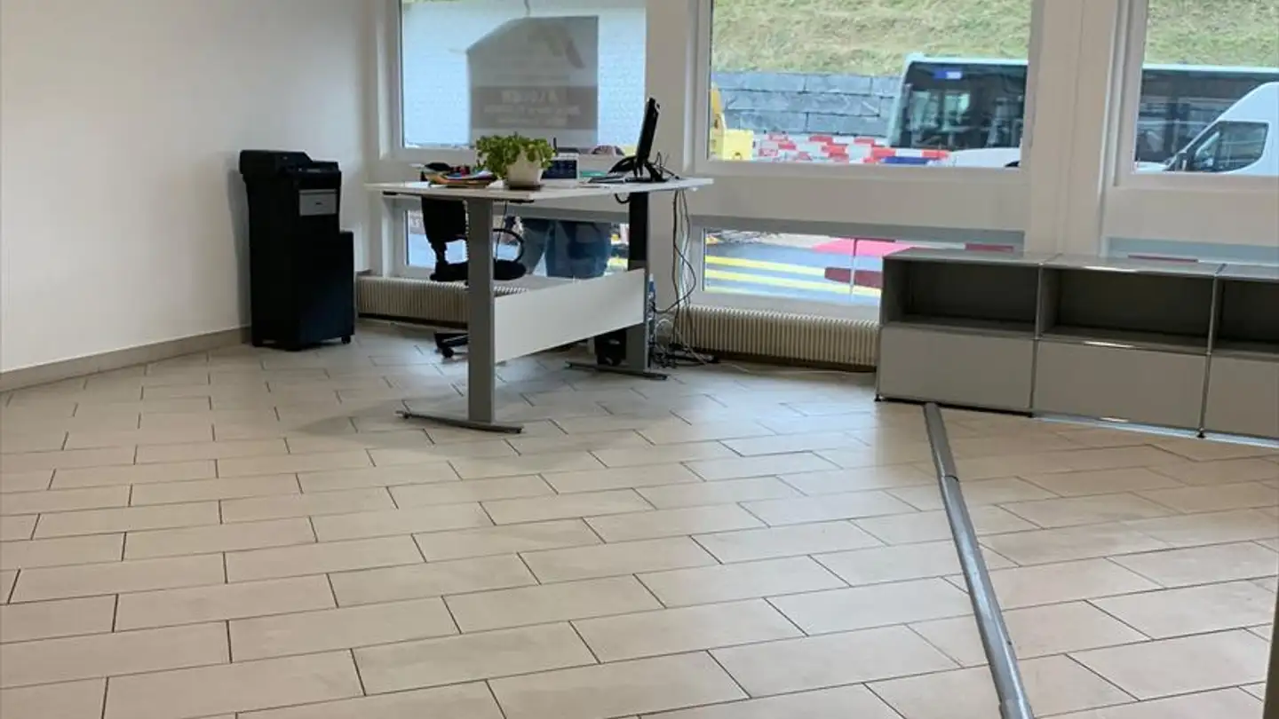 Commercial for rent - Avenue De Morges 90, 1004 Lausanne - Photo 4