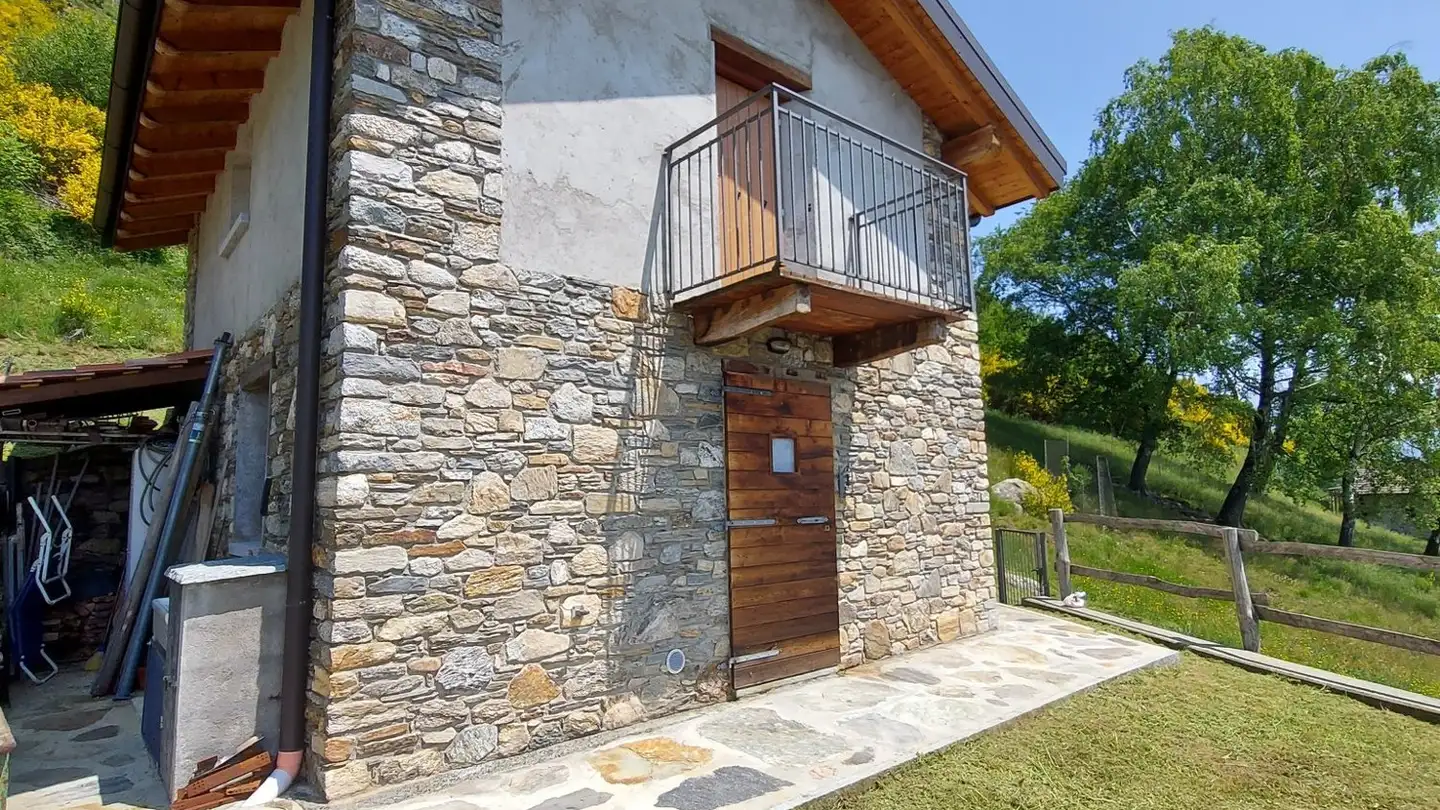 Einfamilienhaus kaufen - 6527 Lodrino
