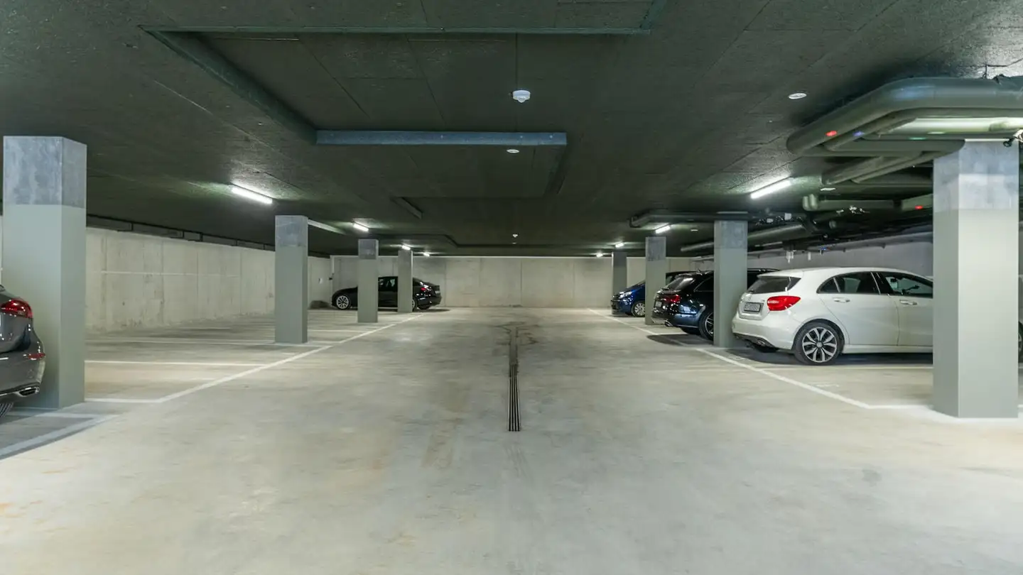 Parcheggio esterno in affitto - Herrligstrasse 7, 8048 Zürich