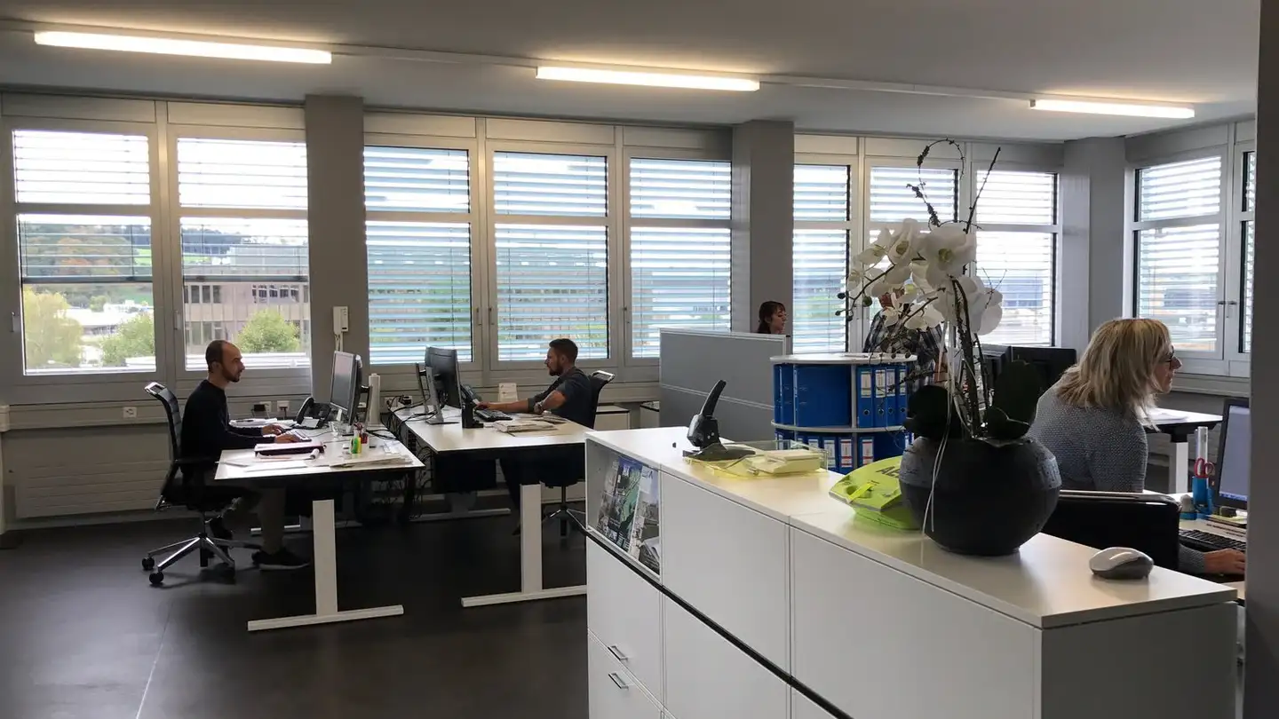 Bureau à louer - Route De Soleure / Solothurnstrasse 136, 2504 Biel/Bienne - Photo 3