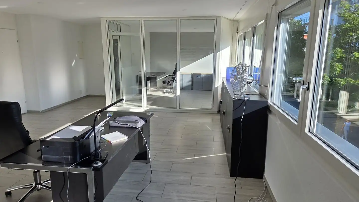 Office space for rent - Bahnmatt 27, 6340 Baar - Photo 2