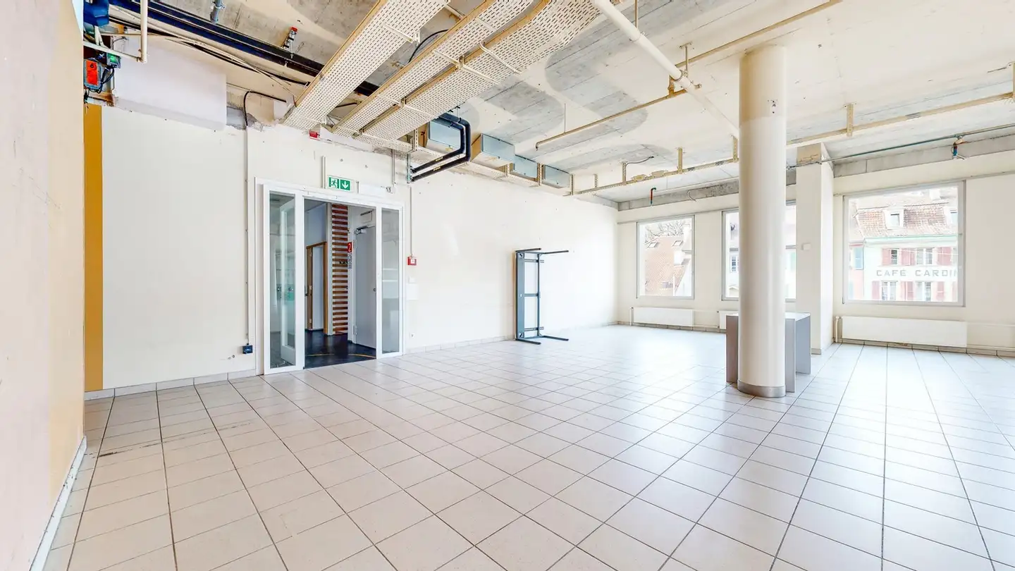 Grande magazzino in affitto - Rue Du Canal / Kanalgasse 38, 2502 Biel/Bienne - Photo 4