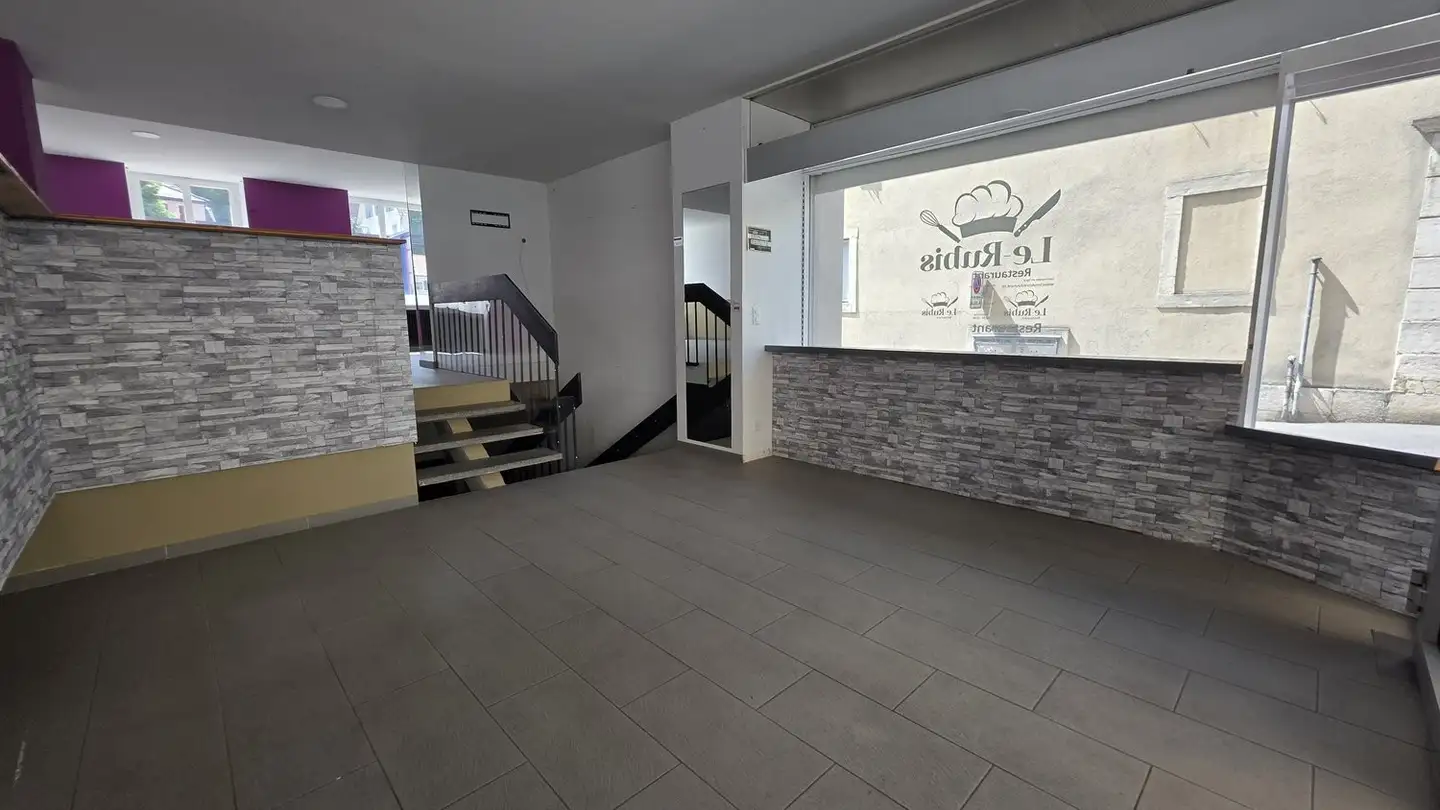 Commerciale in affitto - Rue Daniel-Jeanrichard 13, 2400 Le Locle