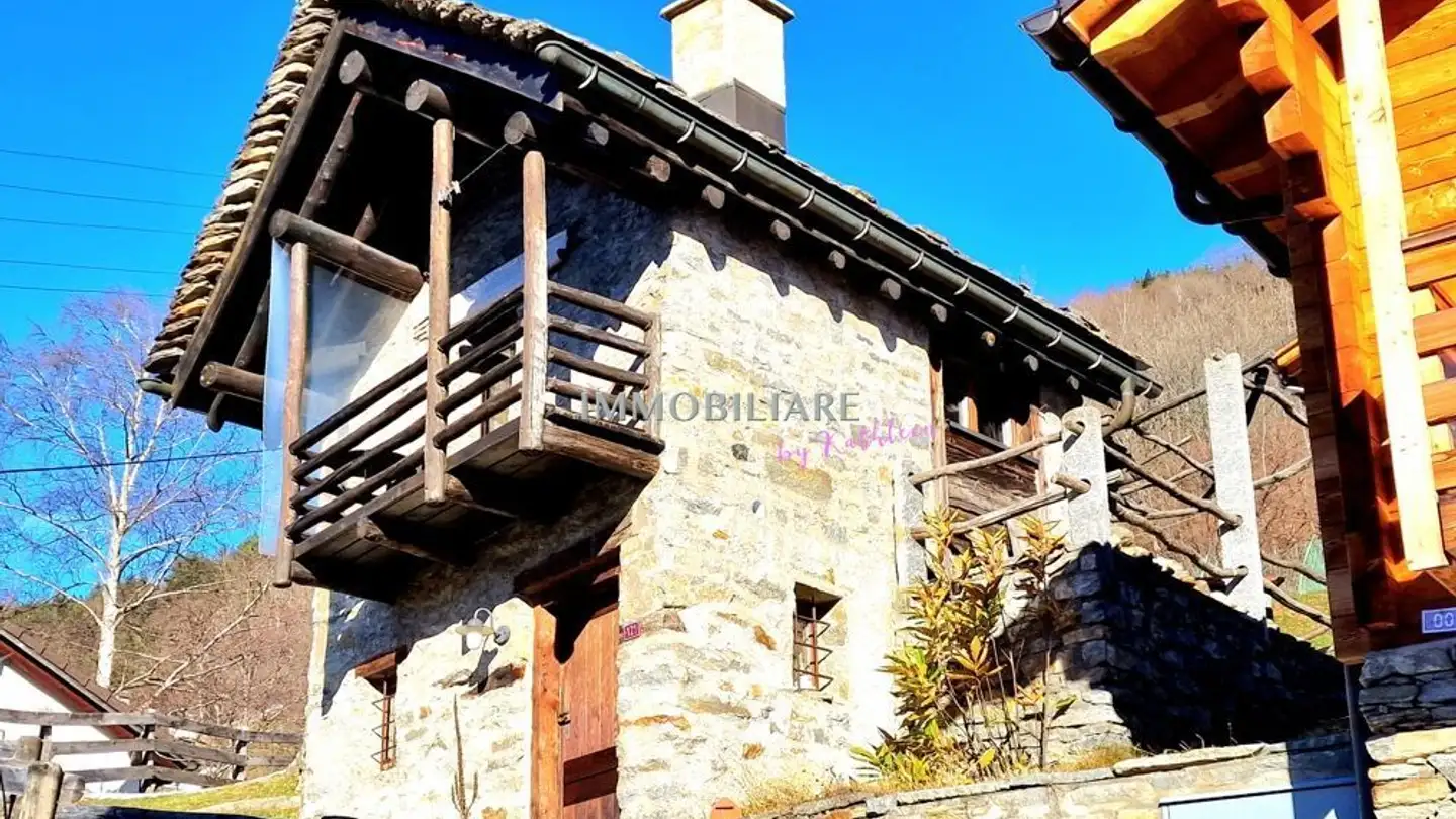 Chalet for sale - 6749 Sobrio