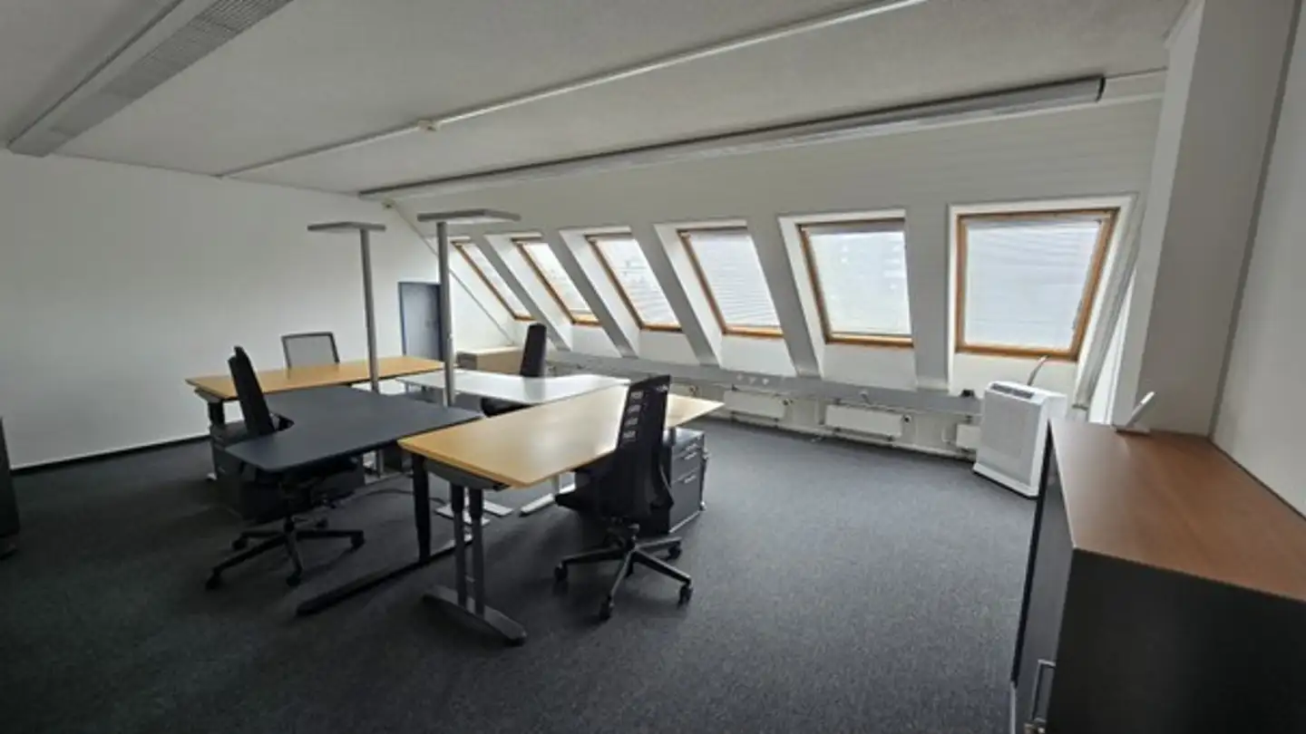 Office space for rent - Buchgrindelstrasse 11b, 8620 Wetzikon ZH - Photo 2