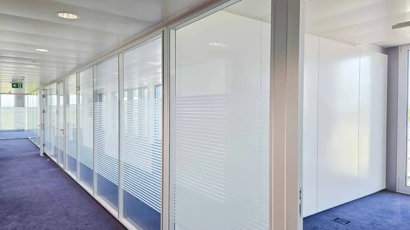 Commercial for rent - Rue Du Centre 172, 1025 St-Sulpice VD - Photo 2