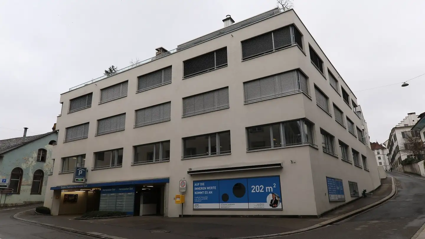 Parcheggio sotterraneo in affitto - Herrenacker, 8200 Schaffhausen - Photo 2