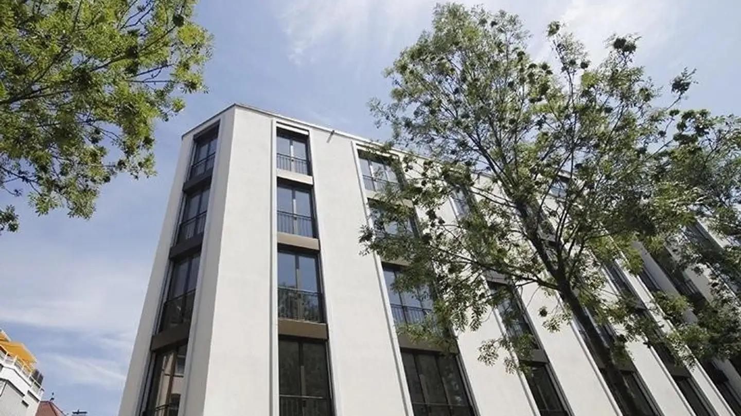 Tiefgaragenstellplatz mieten - Florastrasse 63, 8304 Wallisellen