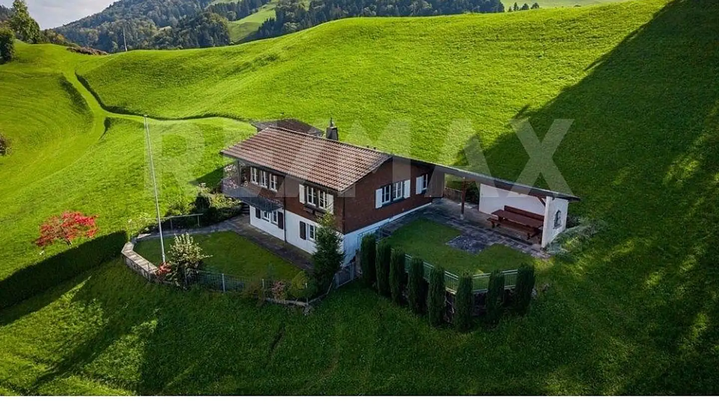 Casa singola in vendita - Haldenstrasse 1, 8825 Hütten