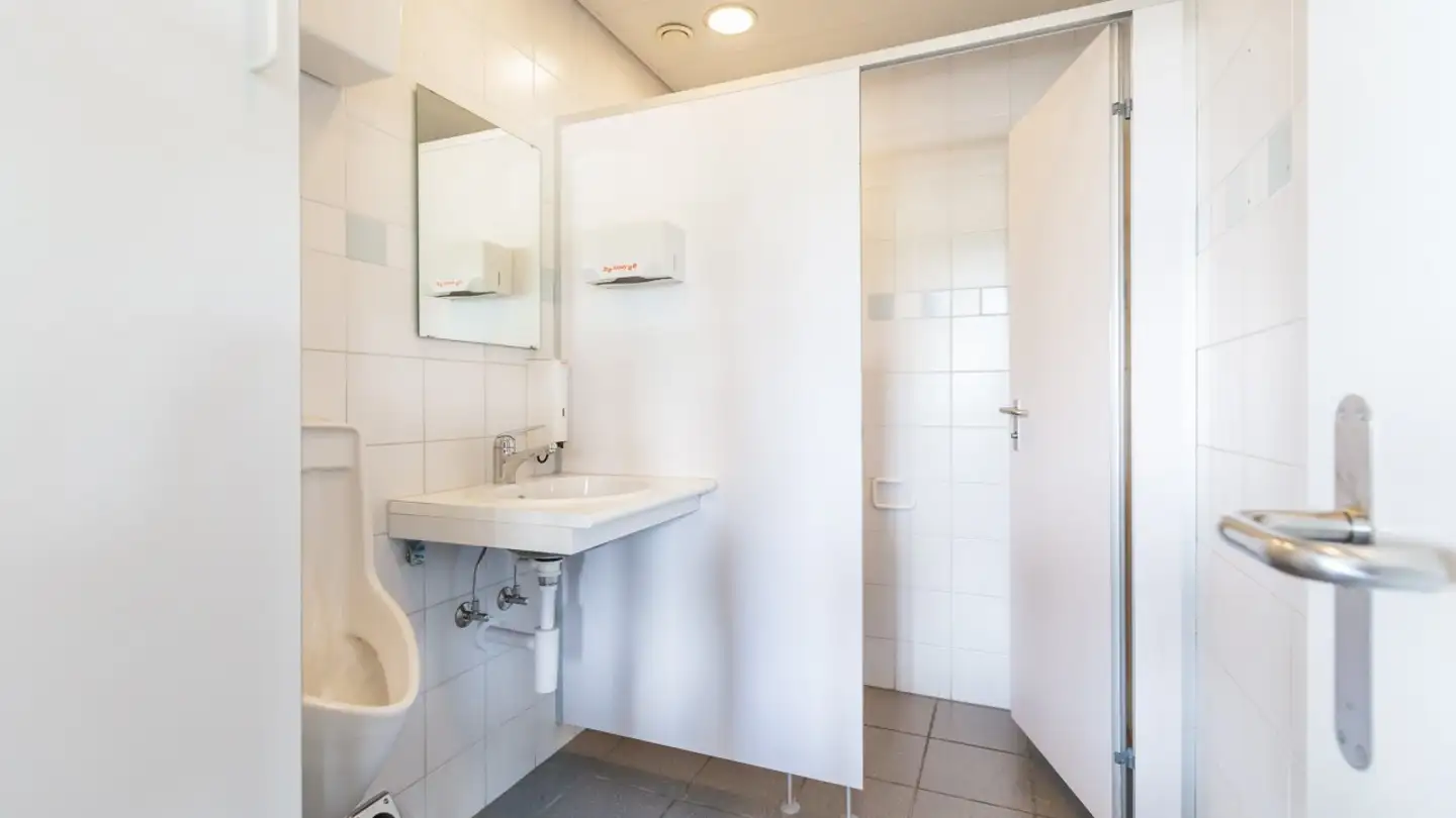 Spazio ufficio in affitto - Meriedweg 11, 3172 Niederwangen b. Bern - Photo 4